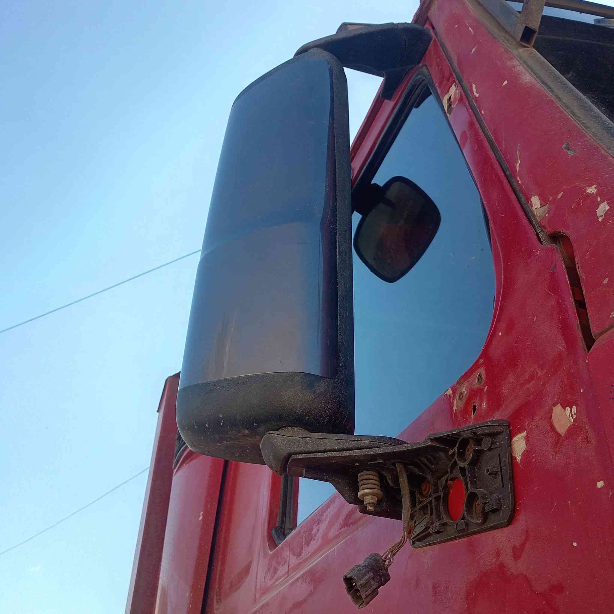 السلام عليكم مرايات مال مان للبيع مراوس اذا اكو مال سكانيا ***********
