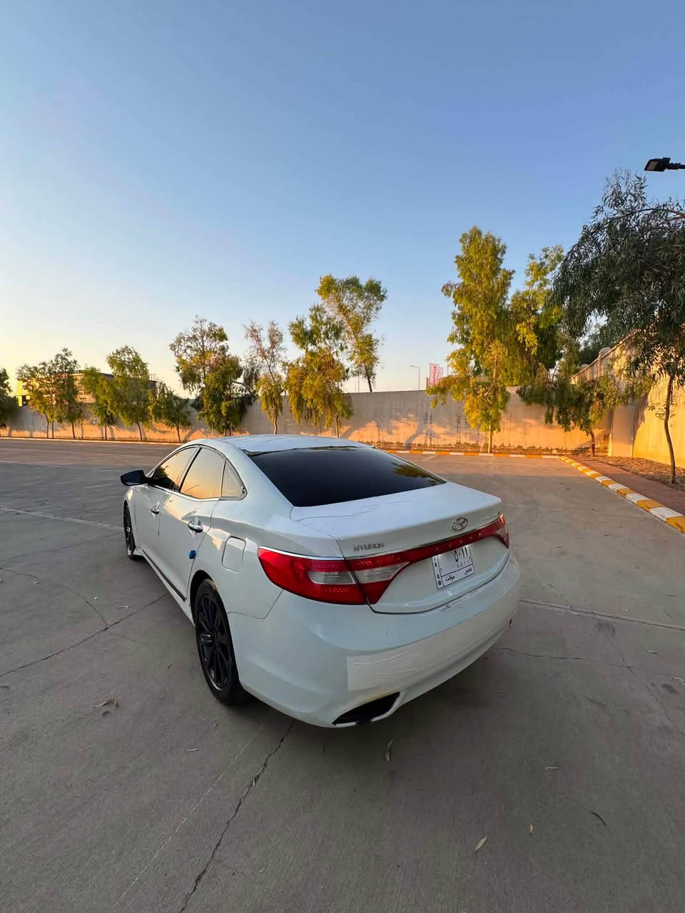 Honda Azira 
بێ رەقەم دوبەی بدون رقم دبی
مۆدیل ٢٠١٣
ساغ ساغ بێ موس بێ براوە 
دەبڵ گێر تۆماتیک عادی سپۆرت 
تەبرید سارد گەرم 
ناو خەنەی کوشن نیو جلد 
٣ پەردە بیلاد 
ڤۆلیۆم تحدید سرعە سیستم سیری 
سەیارەیەکی پاک و جوانە وەک بۆیاخ بۆیاخ عامە مەعجونی هەیە بەس موس و براوە بەشەرت 
گێر و مەکینە و کارەبایەتی هەموی مەزبوتە 
نرخی ٤٦ وەرەقەیە و کەمێک مامەڵەی تێدایە گۆرینەوەش دەکەم بە شتێک بە دڵم بێ 
ناونیشان هەولێر 
ژم*********** أربيل, العراق
