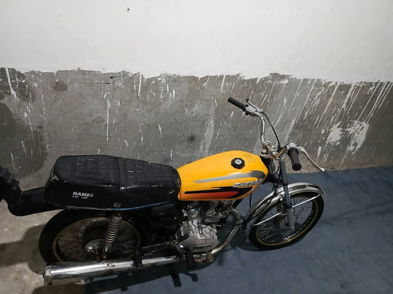 سلام عليكم للبيع ادوات ادوات مكفولة الدراجه كلهه بلاد موديل 2014 مكان بصره كرمت علي  550وبيهه مجال رقم *********** لمو شراي لا يتعبني
