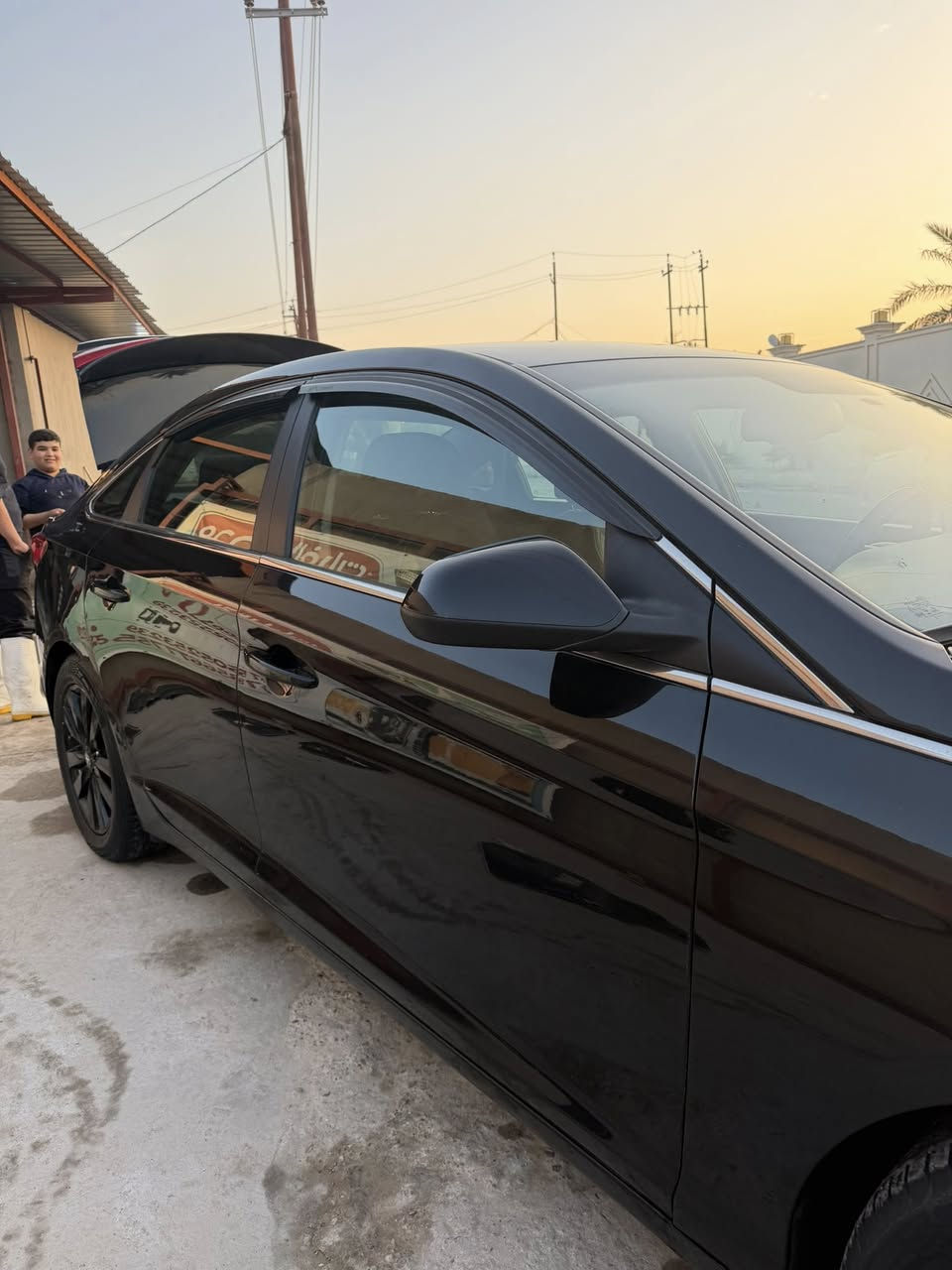 السلام عليكم
سوناتا اميركي للبيع موديل2016
تبريد ثلج 
تدفئه 
مكينه وكير شرط 
شاشه كبيرة
كامرة
نضام ترحيب 
تحكم ستيرن 
ثلاث انظمة قيادة 
نضام ايكو (اقتصاد)
نضام سبورت (رياضي)
ونضام نورمل(عادي)
مانع انزلاق
محرك 2400
رقم شمالي اربيل  بأسمي 
عليها ادامة كاملة 
حدادية أمامية وخلفيه قبل ايام سويتها  
تخم تاير جديد
الضرر جاملخ الامامي ومبدل فقط 
وبيها بارد شبر جاملخ الخلفي 
سيارة جديدة 
ترايك من زاخو للبصرة 
***********
