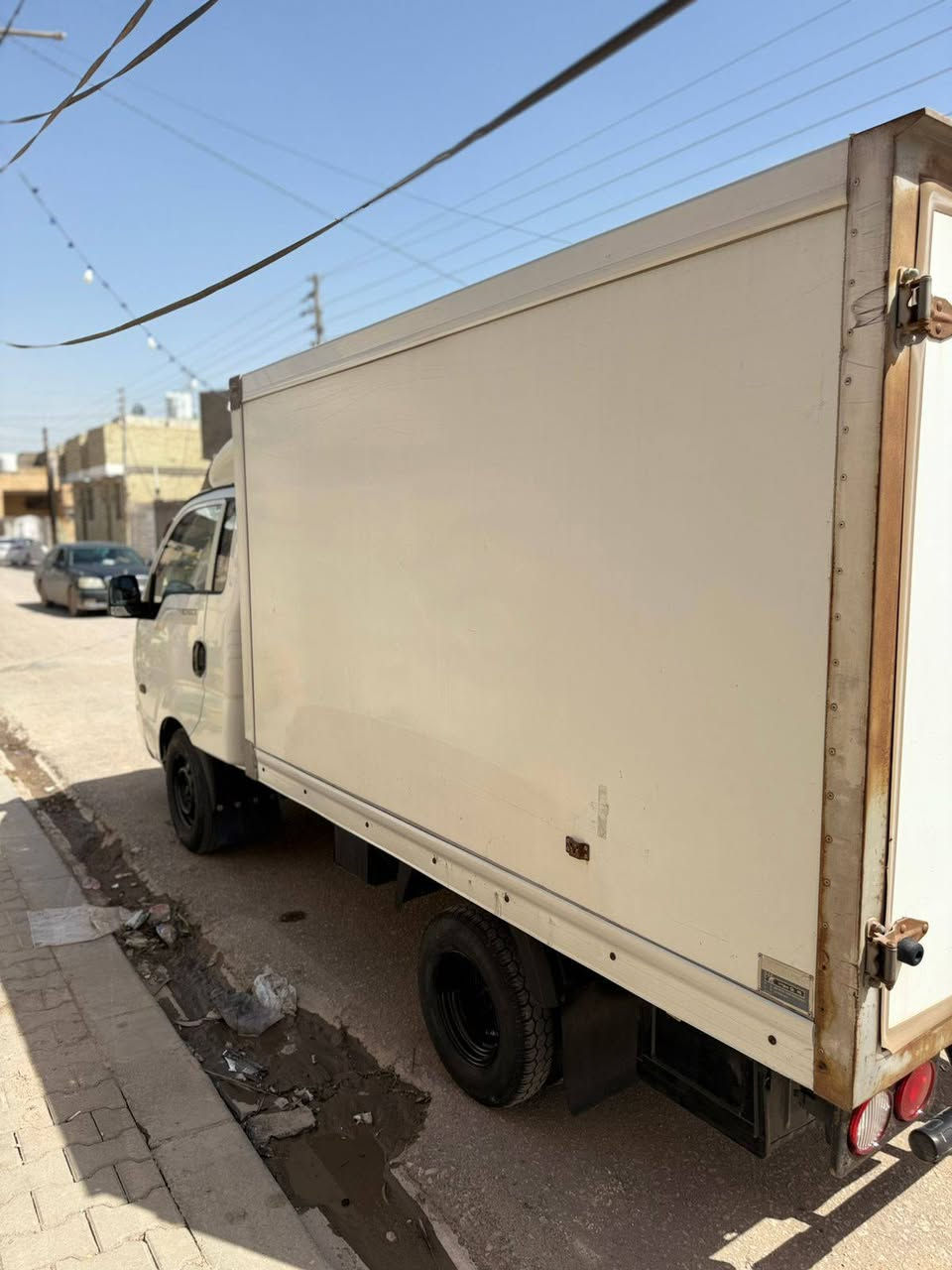 سلام عليكم
كيه براد للبيع موديل 2007 محدثه 2018
رقم نكليزي بغداد مداور ثاني يوم 
محرك سبلاين 3000 تبريد تجميد ثلج كمبريسر 7بستم مكينه جديد تخم تاير كهربائيات شغال سياره جاهزه للعمل 
عنوان النجف سعر 120 مع لمجال بصيط 
***********
