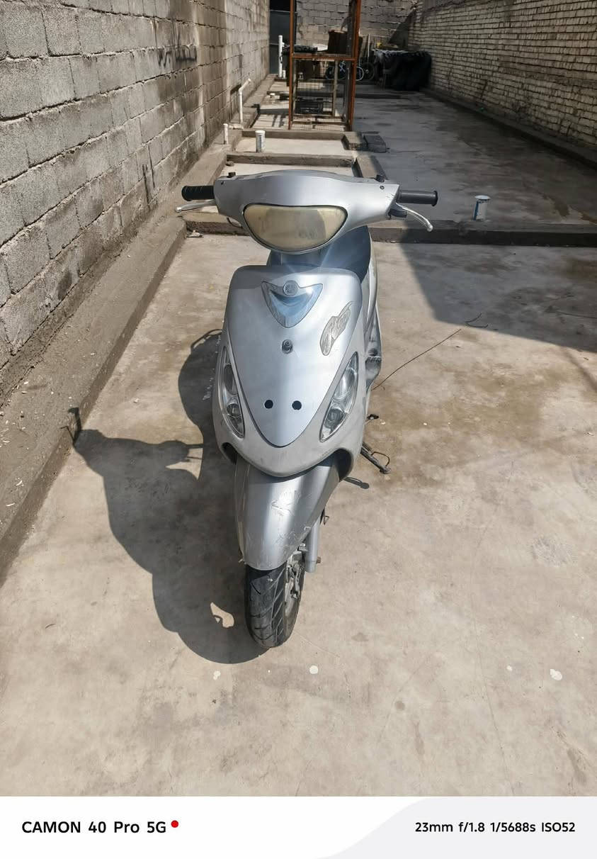 سلام عليكم دراجه منغولي للبيع كفر اصلي ومكفوله تنقيص وتبخير بكاني حي نصر سعر 550 رقمي ***********
