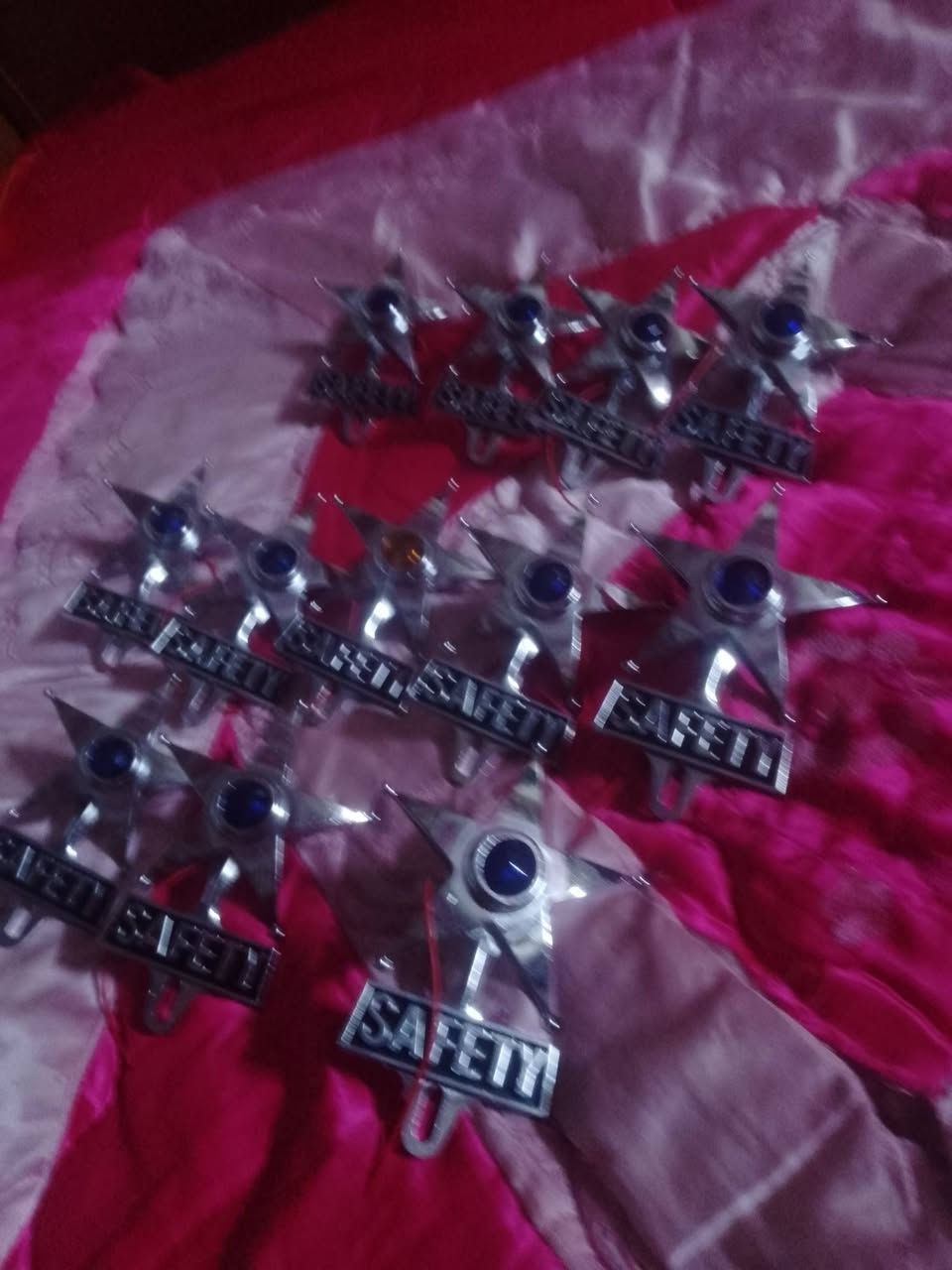 سلام عليكم حبايب نجوم اصلي وكله جديد لحد هسه ما مدشن بل جيس تاخذه وسعر جوه سوك وحق ربكم هسه نجوم صليات وجن ناس وروحو وشوفو قرو لمنشور وطبو خاص. احسن لكم حلايب 12نجمه وكله اصلي وجديد وحته ضمان. بيه لوحده. تريد شلعه تريد زوج بكيفك مكاني نجف حي مكرمه كبال كريت مول سعر تك 8تالف اصلي اصلي اصلي.


**إذا كنت صاحب هذا الإعلان وتريد حذفه لأي سبب، رجاءا أرسل رسالة إلى الدعم الفني**