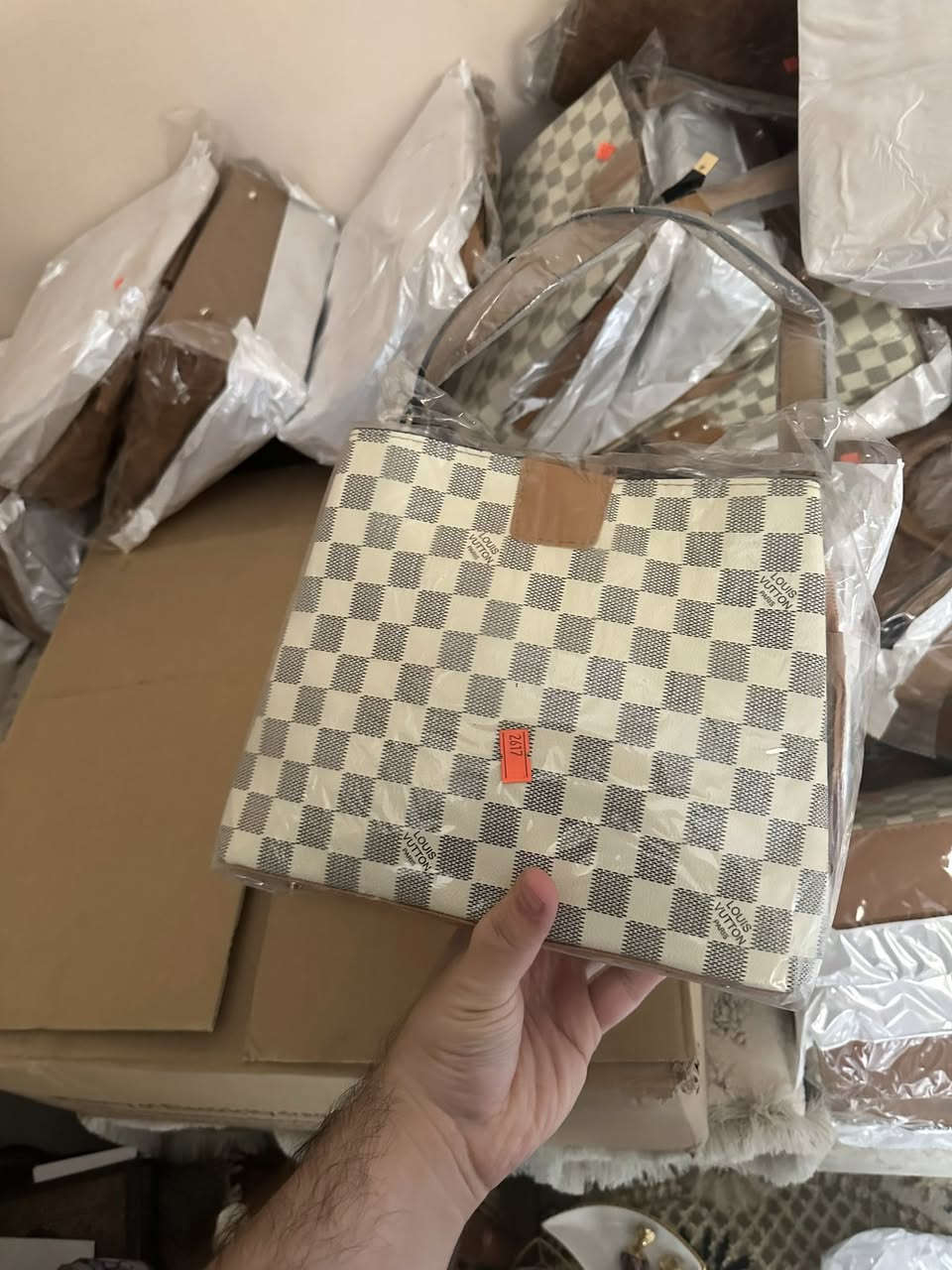 السلام عليكم
جنط نسائي ابيع جملة 
اذا مفرد كمية عادية
الكبار على ٧ الف
الاصغار على ٥ الاف
والله جنط كلش مرتبات وصناعة باب اول
سبب البيع بهيج سعر لتصفية وعدم التفرغ
مكاني بغداد / سيدية
مراسلة خاص او على رقم
***********
