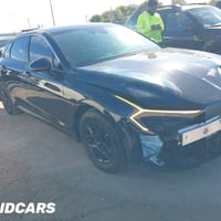 نوع السيارة: كيا k5 الموديل : 2025 العداد: 6الاف   للأستفسار : 0780804...