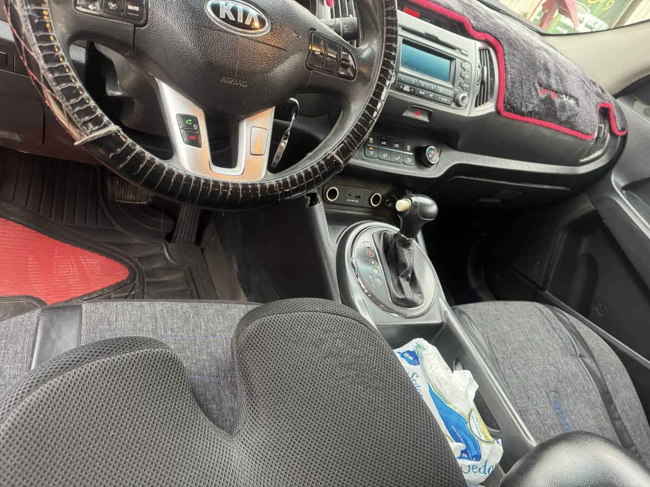 السلام عليكم
للبيع
سبورتج مديل 2013
خليجي رقم بغداد مكيه 2000 دوش***********

***********
مكاني بغداد
صور وسونار كدامك صبغ على الخارج اثر طخه خفيفه
السعر 140 وبيه مجال
