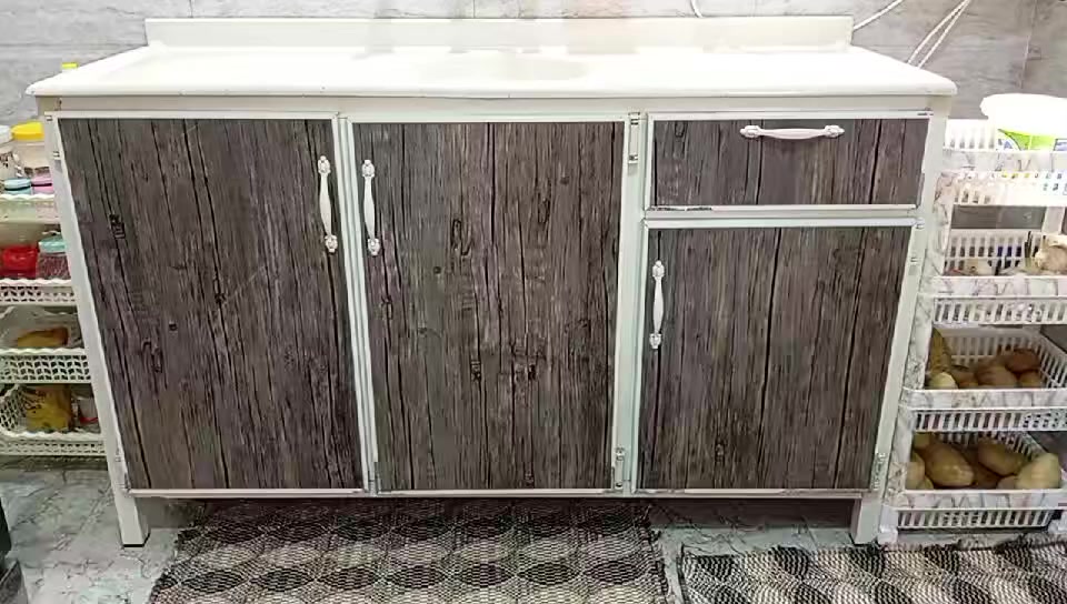 كاونتر للبيع ويا سنك مرمر طول الكاونتر 3متر السنك متر ونص نضافه فول الاتصال ***********او خاص
