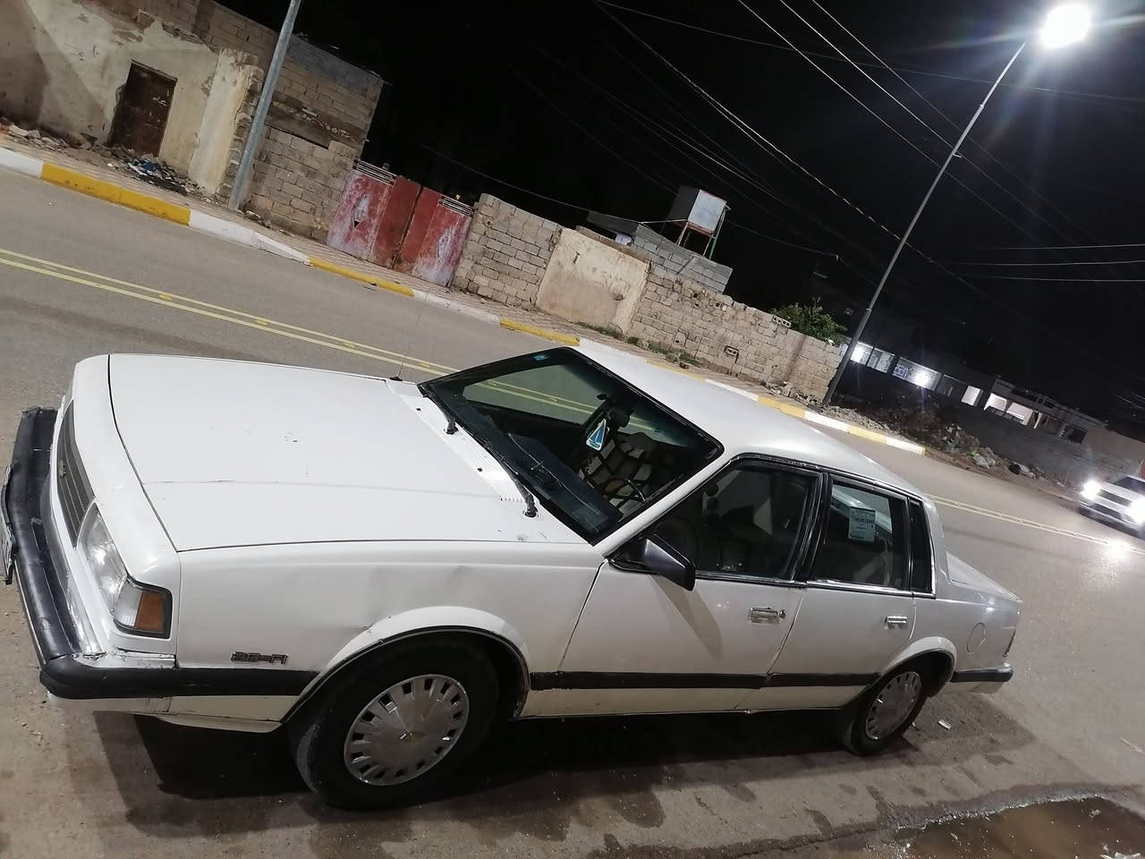 سلبرتي موديل 89سيارة جاهزه من كلشي تحويل ثاني يوم 
كير ومكينه حاويه ماصار هوايه من شادهن 
كهربائيات كلها شغاله
كشن كهربائي
صدر خير من الله
تايرات نص عمر بيها بوربرن الصفحه اليسره كايم 
السعر 33وبيها مجال
للاستفسار ***********
