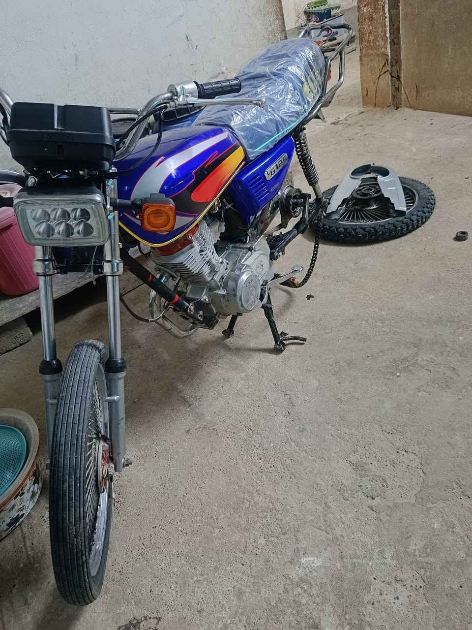 *********** بي وتساب 
والله ما اعرف شكد يسوه 
بيع مستعجل
