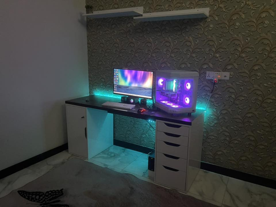PC
سلام عليكم 
PC جديد شرط نظافة ‎%‎99‎
مواصفات PC 
كرت شاشه ازوز RTX 4060 8G
مذر بورد ازوز برايم Z790-P يجي وياه واي فاي ويه مذر بورد تركدر اضيف رامات بعد
SSD بيه 2 واحد 1T وثاني 512
معالج انتل i5 12400F
بور سبلاي 600واط 
شاشه AOC حجم 27 180Hz IPS
كبيورد ابيض معا ماوس
سماعات خارجيه وياه
كيسXIGMATEK
يو بي اي وياه
رامات 2X8G
سماعه راس محيطيه اصليه وياه
مبرد هوائي لمعالج اصلي

مكاني بغداد لستفسار على سعر تواصل على *********** خابر وتدلل واتساب شرط كراتين كلهن مجودات
