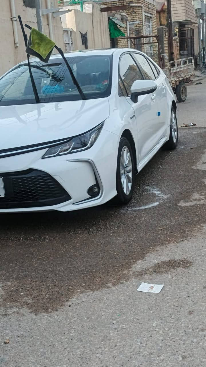السلام عليكم كورلا تجميع صيني حره بسمي مديل 23 بيها باب اصلي مبدل طبق الاصل وجاملغ مرشوش سعر السياره 135 بيها مجال سياره خير من الله فول مواصفات  هذه رقمي ***********
