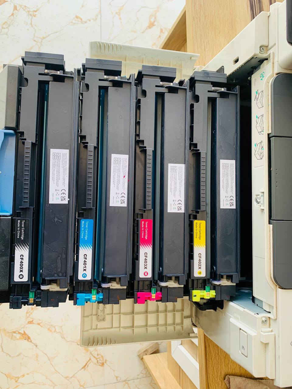 طابعة للبيع hp
نضيفه جديده تحتاج فقط حبر بودرا 

سعرها 190 وبيها مجال


**إذا كنت صاحب هذا الإعلان وتريد حذفه لأي سبب، رجاءا أرسل رسالة إلى الدعم الفني**