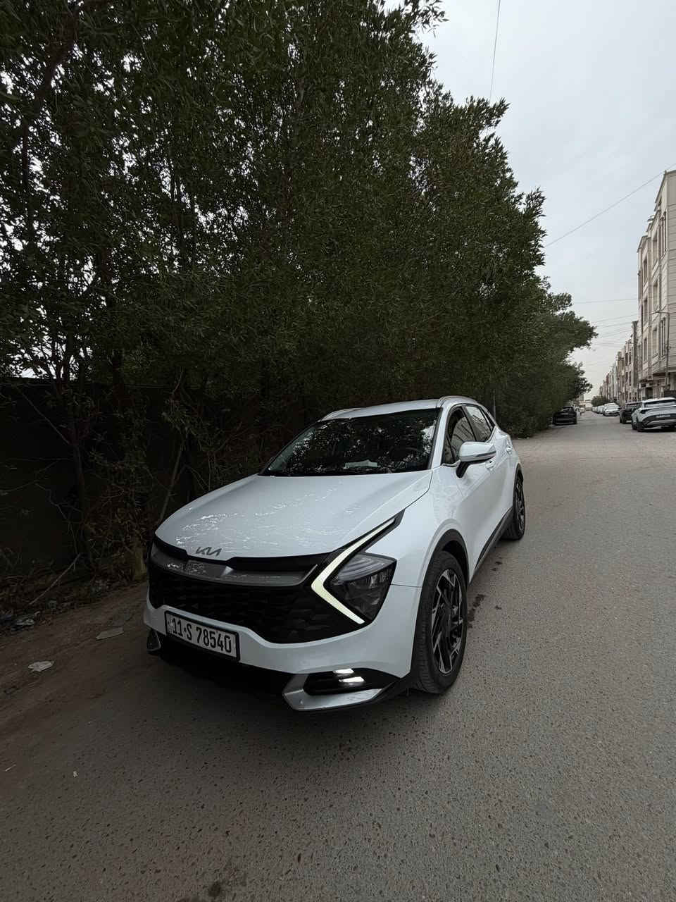 تحية طيبة للجميع 🌹 🌹 🌹 

للبيع فقط بدون مرواس سبورتج خليجي موديل 2022 رقم بغداد الانكليزي الجديد مواصفات السيارة تجي عاديه( البيسك )ماشية ( 92 الف كم ) سيارة جديدة كلش نقص برغي مابيها ومرفق السونار مالته بل منشور سعرها (205 ورقة ) وبيها مجال موقع سيارة بغداد زيونة
رقم ‭0776 568 0009‬
🌹
