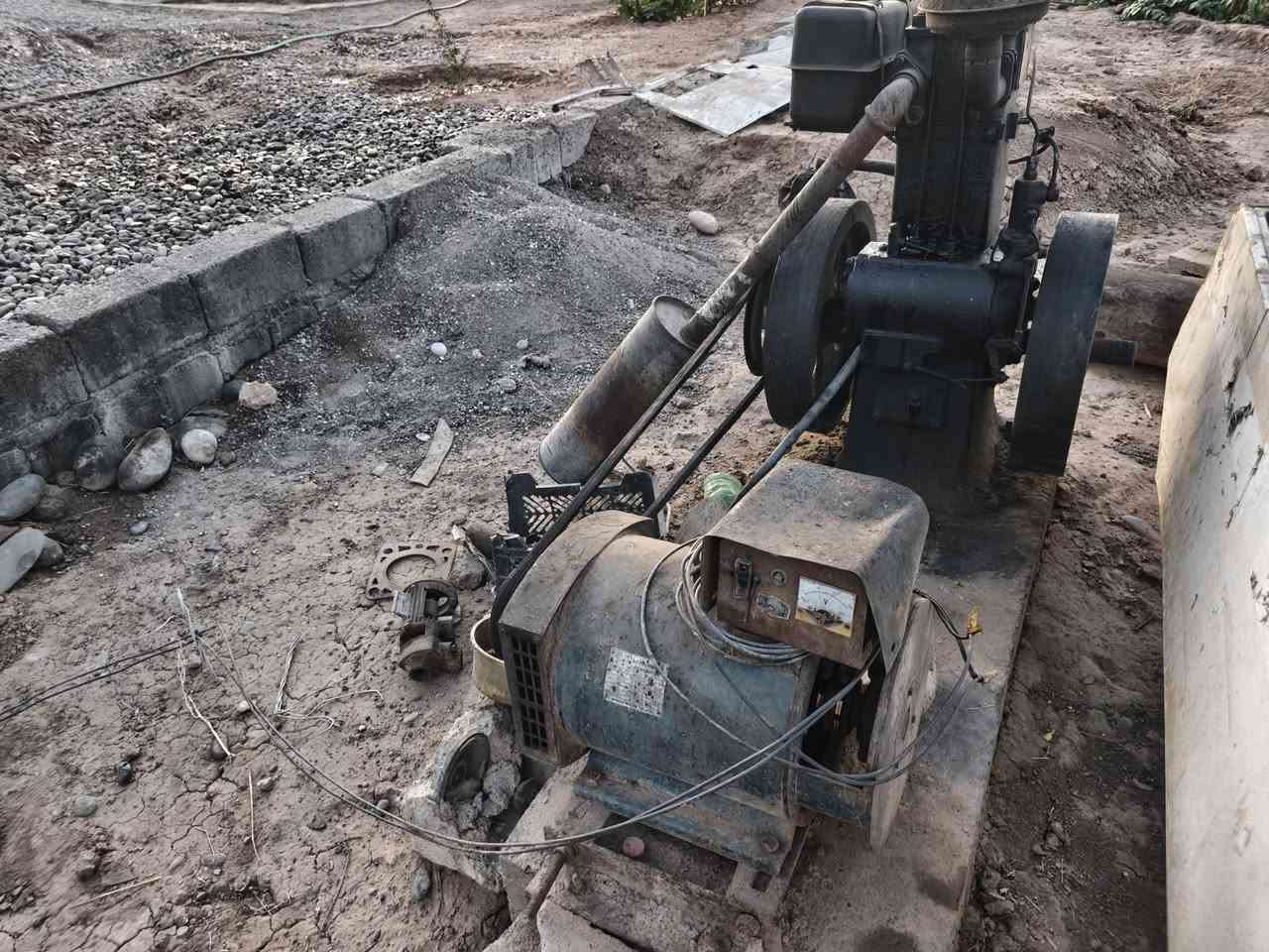 السلام عليكم

لستر توبلاند للبيع  معا مولده  7.5kv  معا الصبه(القاعدة) 
 معا القايش...شغال كامل.. 

السعر .. خاص
للاستفسار  ***********
