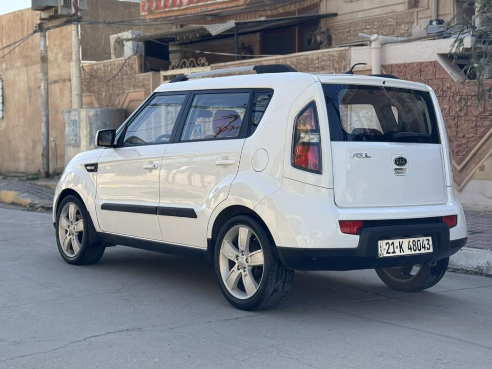 سلام علیکم 👋🏻 
سياره (کیا سول) مودیل (2012) خلیجی  (نص مواصفات )
سياره جاهزة و و كل العيب مابي ماشي (139000) km فقط 
سياره بدون ضرر بدون ضربه  سونر موجود فقط بيه شبر كارت 
سعر  سياره 116$ و بي مجال بسيط 
..ادمن🖤
 ***********
كوردي سڵاوی خواتان لێبێت 
ئەم سەیارەیە بۆ فرۆشتن یان گۆرینەوە  کیا سۆڵ مۆدێل 2012 خەلیجی سەیارەکە بێ کێشەیە هەموشتی بەشەرتە ماوەی رێکردنی(139000)km سەیارەکە هیچی پێوەنیە تەنها ئەو تۆزە کارتەی هەیە سۆنەرم داناوە سعری 116و مەجالێکی برایانە🖤
***********
