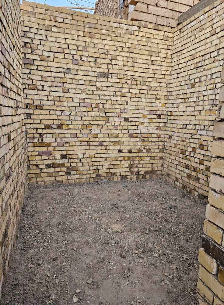 هيكل للبيع مساحه 120 متر غرفتين صاله ستقبال مطبخ صحيات خارجيه داخليه البناء طابوك جمهوري شبابيك تفصال 
الموقع طويريج حي الجمعيه شارع ام البنين البيت ركن 
سند 25 طابو 
السعر وباقي التفاصيل خاص
مراجعت مكتب ابو ميار للعقار في حي الجمعيه 
***********
***********
