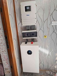 طاقة شمسية • انفيرتر Deye 6kW • بطاريات ليثيوم 16kW