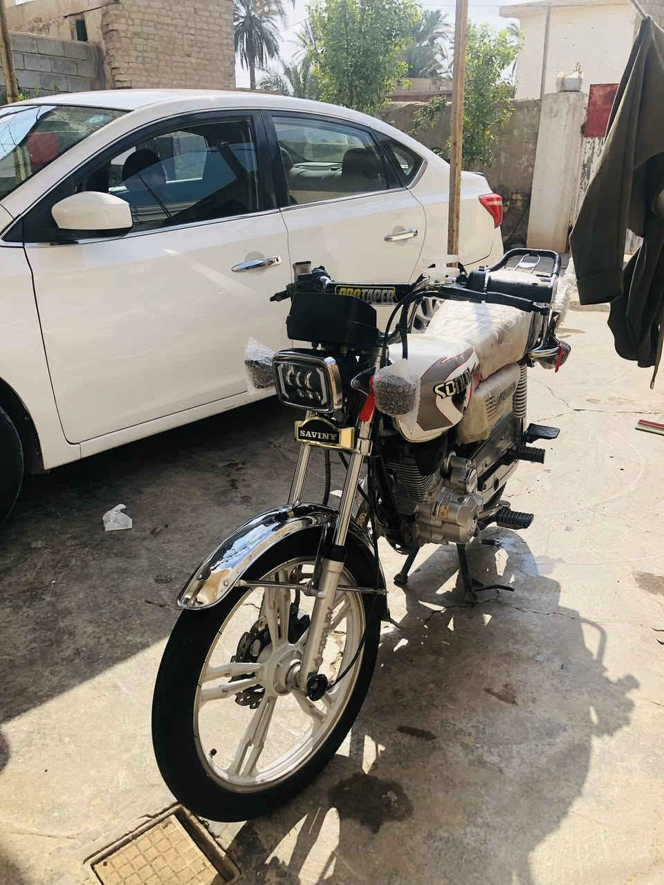 سلام عليكم دراجه للبيع سيفان موديل ٢٢شكل ٢٣ دراجه مكفوله من التاير لتاير نقص باتري بس ملاحظه (الصالنصه مو وياه)دراجه شلعه ومعدل سعر خاص او اتصل*********** مكان شهربان او مراوس حسب القناعه
