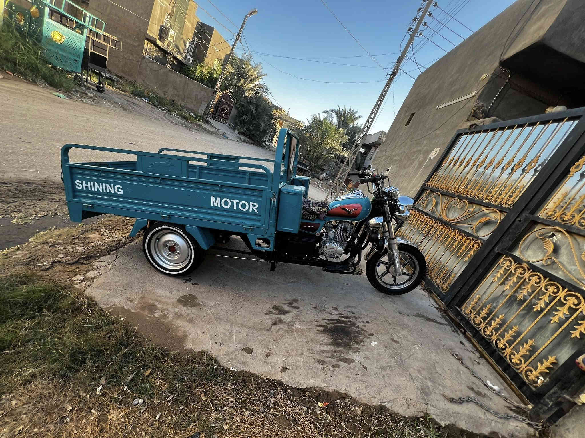 سلام عليكم ستوته مديل23 رقم وسنويه ستوته نضيفه السعر مليونين 700 وبيه مجال حك جيه***********
