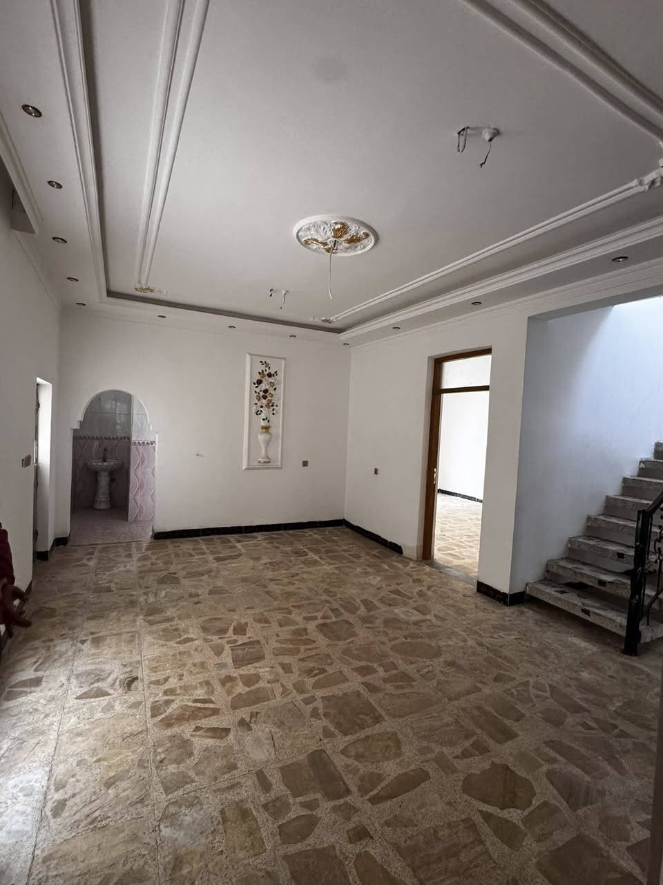 بيت للبيع بغداد سلمان باك البانوراما
جهة المدارس 

طابو صرف 

مساحة 250

واجهيه 10 نزال 25 

بناء جديد طابقين 2018

3 غرف نوم 

استقبال مطبخ 

صحيات عدد 3 وانتو بكرامه 

للاستفسار اكثر 

***********
