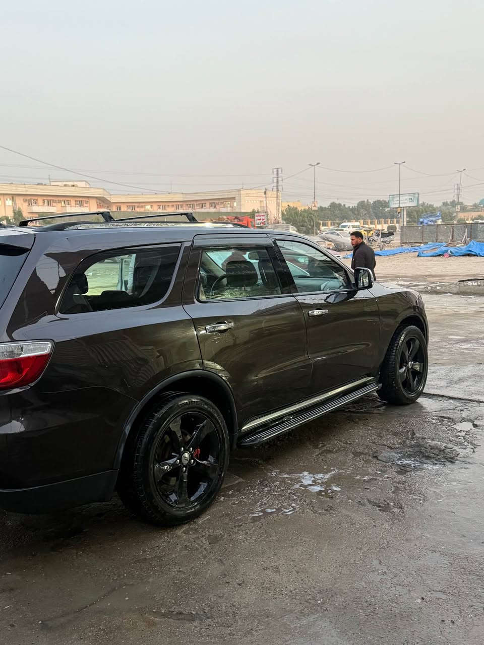 السلام عليكم 
دورنكو 2012 ارتي خليجي فول مواصفات 
عليه منظومه غاز ايطالي انسه صرف والادوانز
سياره بيه مكينه جديدة 
رقم اربيل دولي تحويل مباشر 
سياره بدووون ايرباك 
صار بيه شخط بابتين صفحه صدر 
نصبغن وشويه من جاملغ خلفي 
وخشم بنيد نصبغ بدون تبديل 
قطعتين ونص صبغ يعني 
بدون دواخل لغود شواصي مكفولات
فتحه 
بصمه
تشغيل عن بعد 
شاشه جبيره وكامره خلفيه وحساسات خلفيه 
7 راكب 
كشنات الاماميه كهرباء وخزن ميموري
مري قلاب ع بك 
جنطه كهرباء 
اطفاء ذاتي 
تجاوي خلفيه كهرباء 
وباقي مواصفات معروفه 
عليه منظومه زنون عالي ناصي 
كير ومكينه مكفولات 
صدر امامي خلفي جديد مبدله 
ويل 20 وتخم تاير جديد 
سياره جاهزه مابيه مصرف 
مكانه بغداد تقاطع درويش 
***********
السعر 158 وبيها مجال بسيط بغداد, العراق
