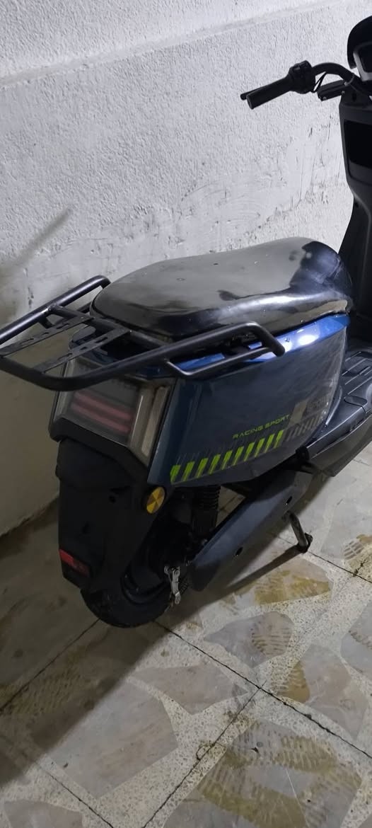 ماطور للبيع جديد مستخدم اقل من اسبوع 
ماشي237كيلو
شغال كامل مابي اي عطل سعرة500
مكاني حي سومر
 شراي اتصل***********
