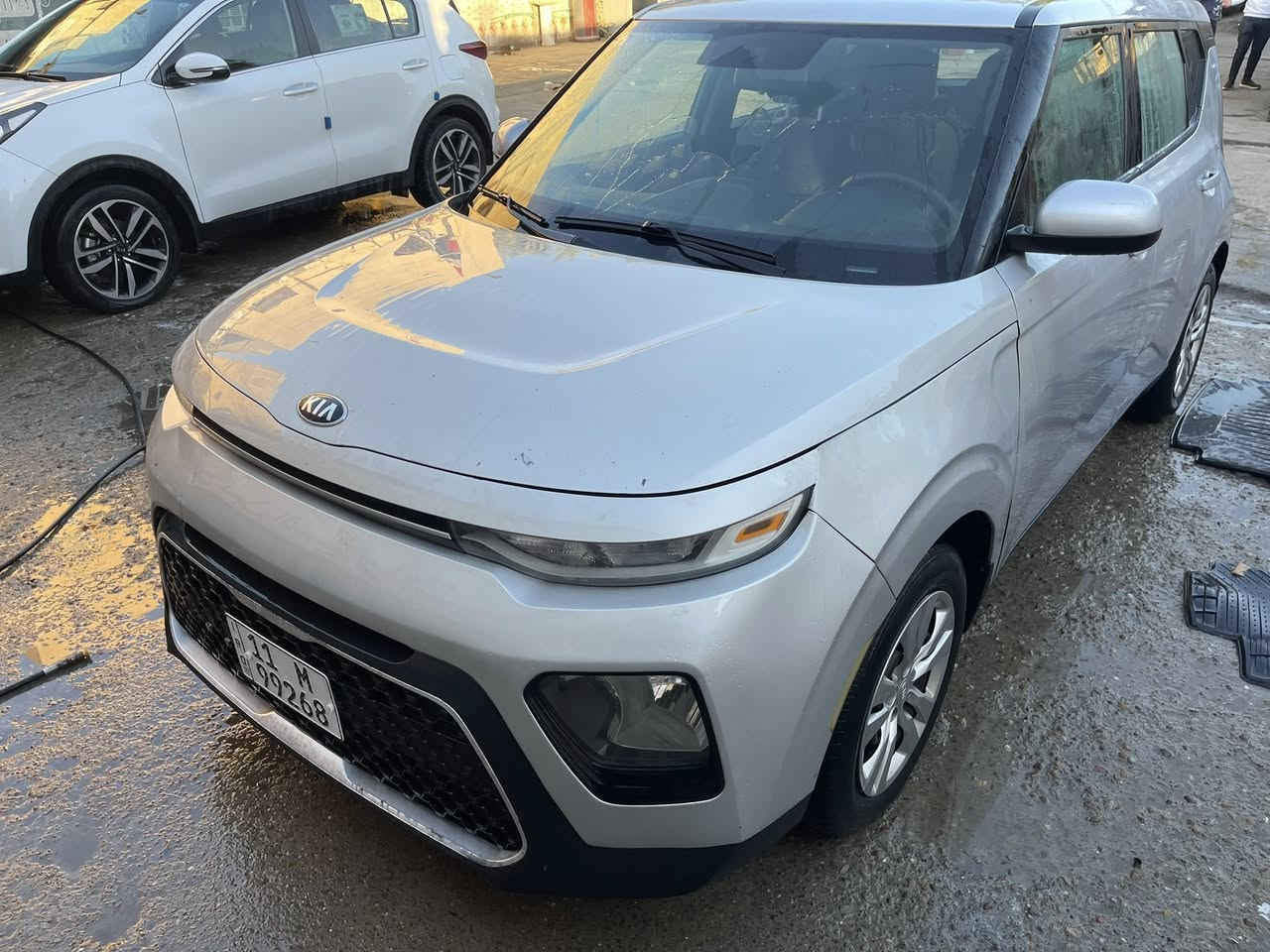 السلام عليكم عندي كياء صول موديل 2020 سياره ماشيه 29 ميل  محرك 200 دوش مكفول كير مكفول حداديه جديده تبريد مكفول سياره ستخدام شخصي مال بيت حادث سياره بس جاملغ وبنيد بدون دواخل ولا ارباك سياره جاهزه من كلشي مكان سياره بغداد كاظميه متواجد بس على رقم الهاتف *********** سعرسياره 126 وبيهه مجال قليل حك جيه سياره ثاني يوم تحويل
