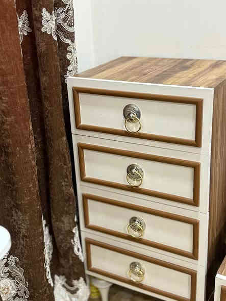 السلام عليكم غرفة تركية ٩ قطع نظيفة مابيها أي كسر ب ٩٠٠ ألف المكان حي الجهاد الأطباء للاستفسار الاتصال على الرقم 

‭٠٧٨١ ٢٤٥ ٣٠٨٠‬
