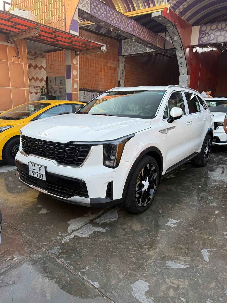 سلام عليكم
سورنتو 2025 ماشيه 6000  كفاله من الشخط
أربع كامرات دادشوب ويل 20  جنطة كهربائيه كشنات كهربائيه حساسات امامي خلفي وباقي المواصفات معروفه 
السعر 320 
مكانهه دوانيه 
للاستفسار ***********
