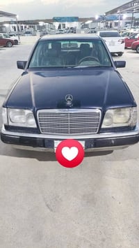مارسيدس E 230 • مرسيدس E 230 • مرسيدس 1988 • سيارة بنزين • كير عادي • ...