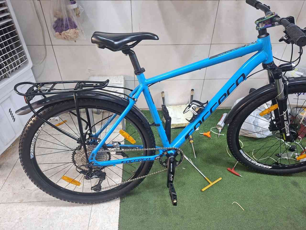 دراجه حجم 27.5
قياس فريم L مضلع 
براند بريطانية معروفه carrera 
اطارات عريض 
بي دبل المنيوم srsuntor 
بي ماگنيت حساس ليد 
بريكات دهن 
ضراعات معروف تايوان bucklos 
13 گير 
قياس كاسيت 50T 
بي سيبايه جاملغات بيلاد وضع وكاله 
مقاطع طبي 
لون حلو 
ستيرن كبير عيملاق 
ويالات عريض 
واتساب *********** 
عنوان اربيل سوق باسكيلات مقابل گراج سلام 
متوفر توصيل كافه لكل محافظات العراق 
بنسبة سعر بلاش520 $ بنسبة مواصفات ونظافة 
👆👆👆👆👆👆👆👆👆👆
