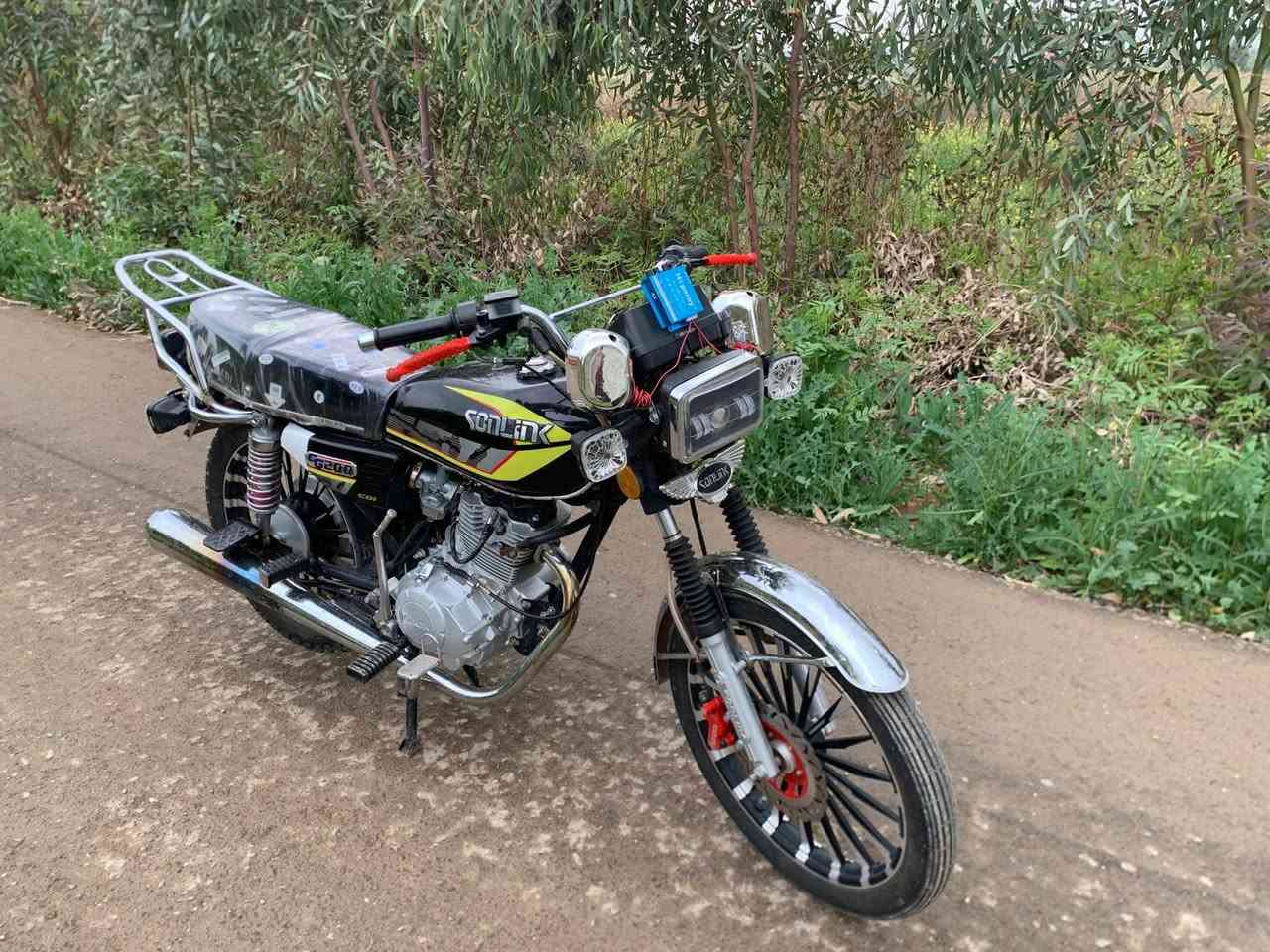 السلام عليكم دراجه سيفان موديل 25 مكفوله كفاله عامه 

للبيع السعر 675 

الشراي يتصل ‏‪***********‬‏

مكاني ديالى الخالص 
⚡⚡⚡
