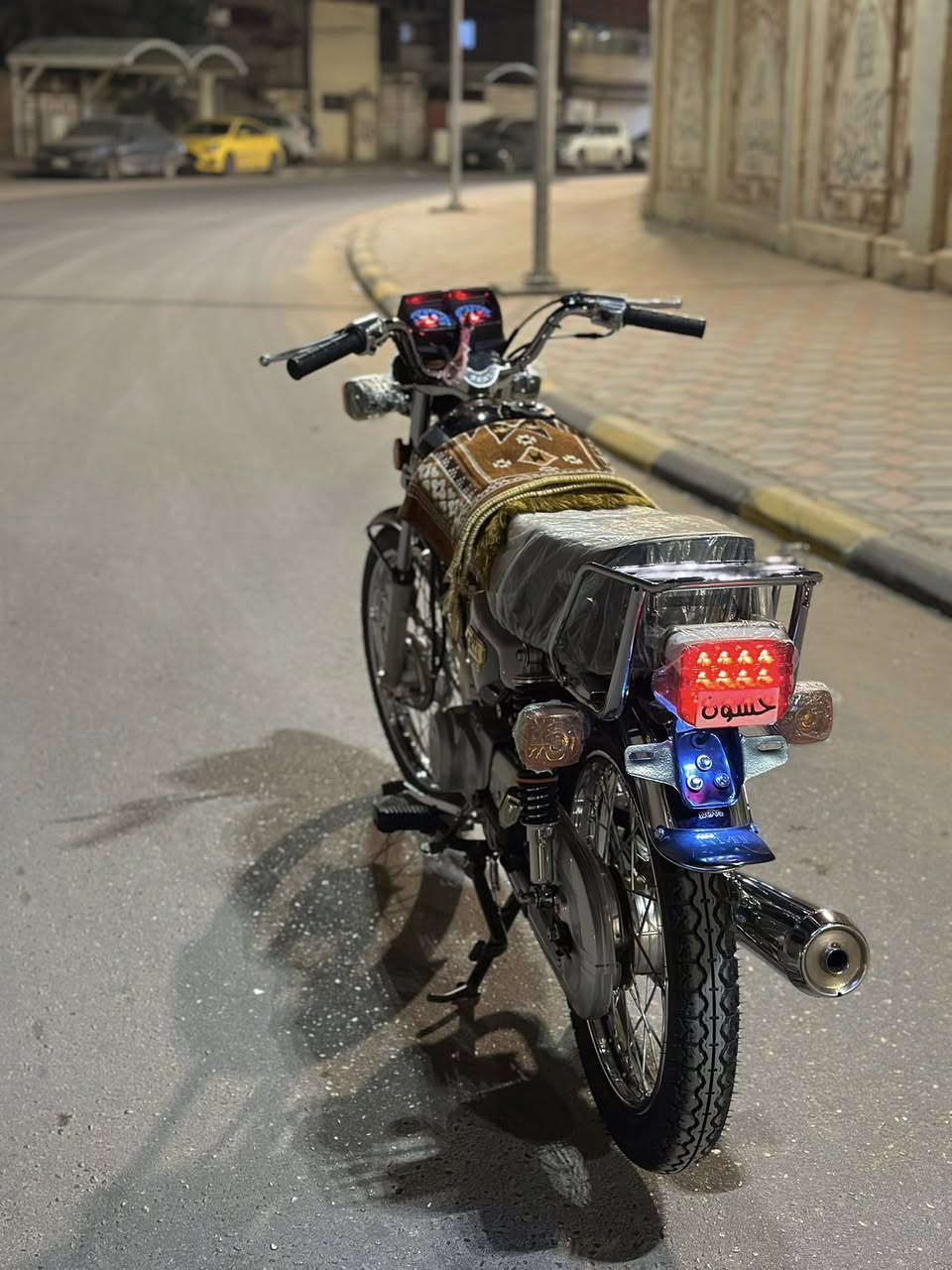 السلام عليكم شباب نامه شلامجه موديل21 الدراجه بلاديه مطابق شاصي ومكينه مكينه مفتوتحه بطله دراجه شلعه ومعدل فول ✈️مكاني نجف  شراي يجي خاص او تتصل ***********
