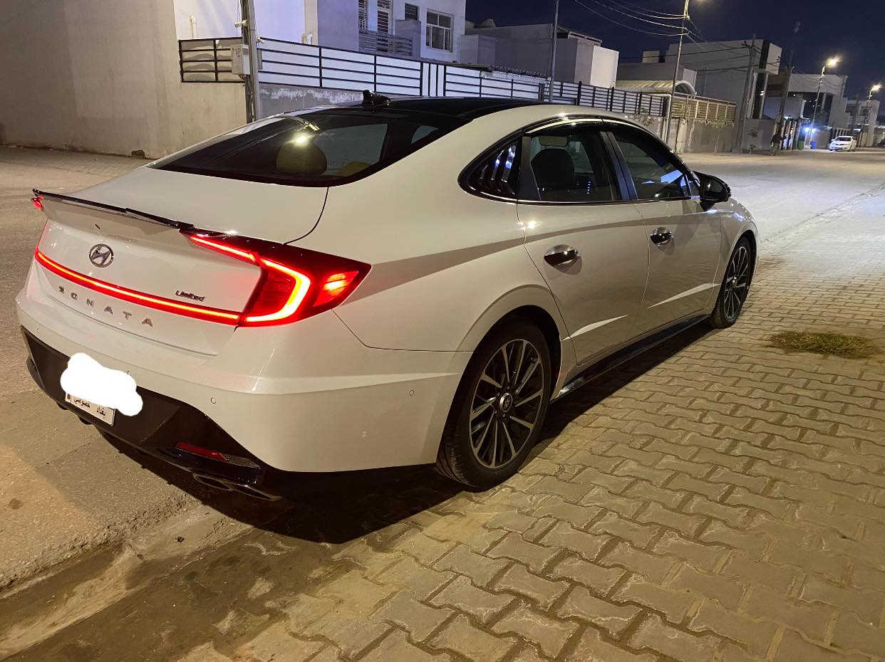 السلام عليكم

سوناتا  2020 لمتد فول 1/1
لون ابيض صدفي ودواخل  جلد عسلي

مواصفات معروفه كامله من كلشي
( اوتو بارك / حساس اجتياز جانبي / مري شفط/نقط عمياء / رادار/ اوتو ستوب/ كامرات ٣٦٠ درجه / شفتات بالسترين/ كشتات  والستيرن تدفئه تبريد / مساج / شحن واير ليس /كرسي السائق والراكب كهرباء /بنوراما /
السياره تتحرك على الريمونت)
وارد امريكي السياره نظيفه حيل وماناقصها شي 
رقمها بغداد
مكانها نجف
السعر 180$

للاستفسار هذا الرقم بي واتساب
***********
