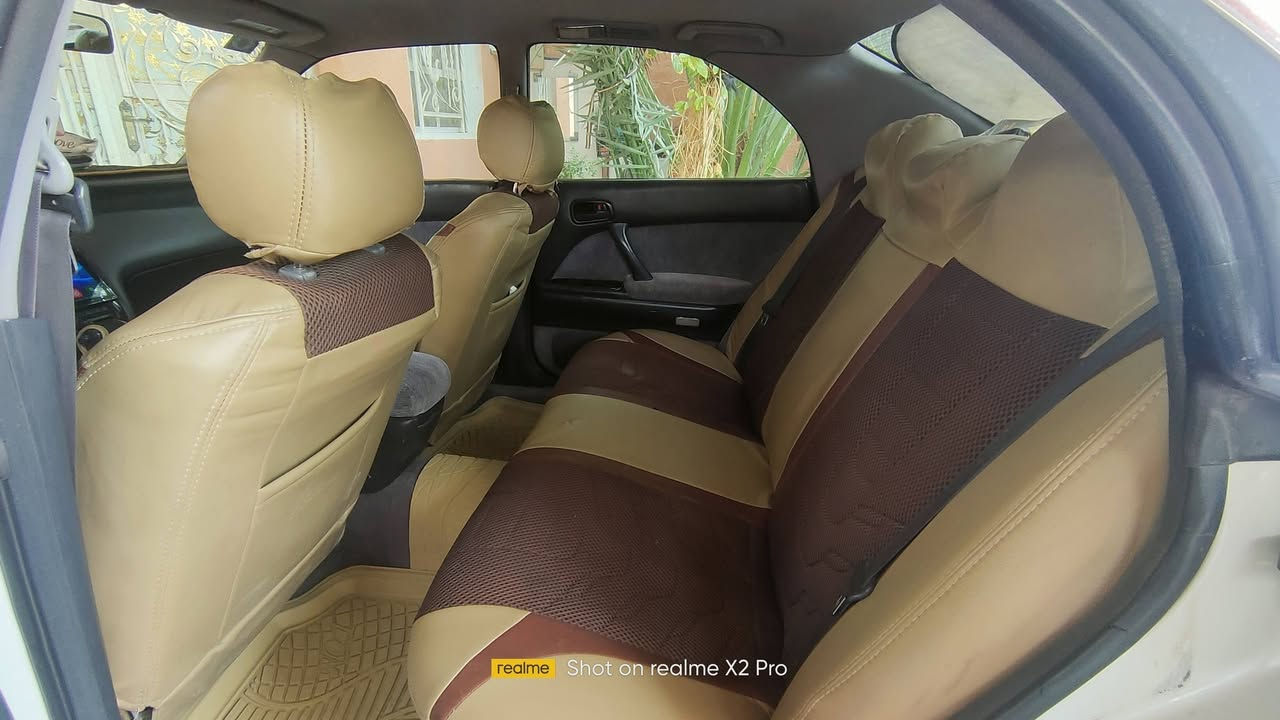 السلام عليكم 
من رخصة الادمن
كراون بطة منفصل 1994رقم انكليزي بصره بسمي كفاله من الضربه والصبغ ونقل الجثه 
جاهزه مال جناي تخم تاير حداده تبريد خير من الله  دواخل جيس لايت زنون مكينه وكير خير من الله 
السعر 64بيها مجال بسيط للشراي مكان السياره بصره للتواصل ***********
