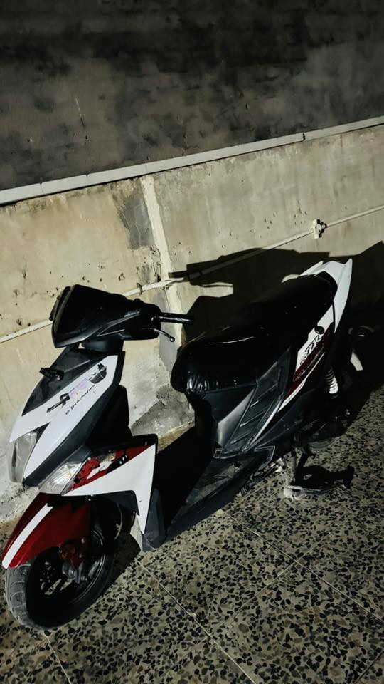 ZR19 للبيع
مفتوحة ولفات والكفرات شويه تعبانه دراجة كلشي بيهة شغال من كهربائيات وسلف وكلشي مكاني سماوة مركز  السعر 750 وبيهة مجال ***********
