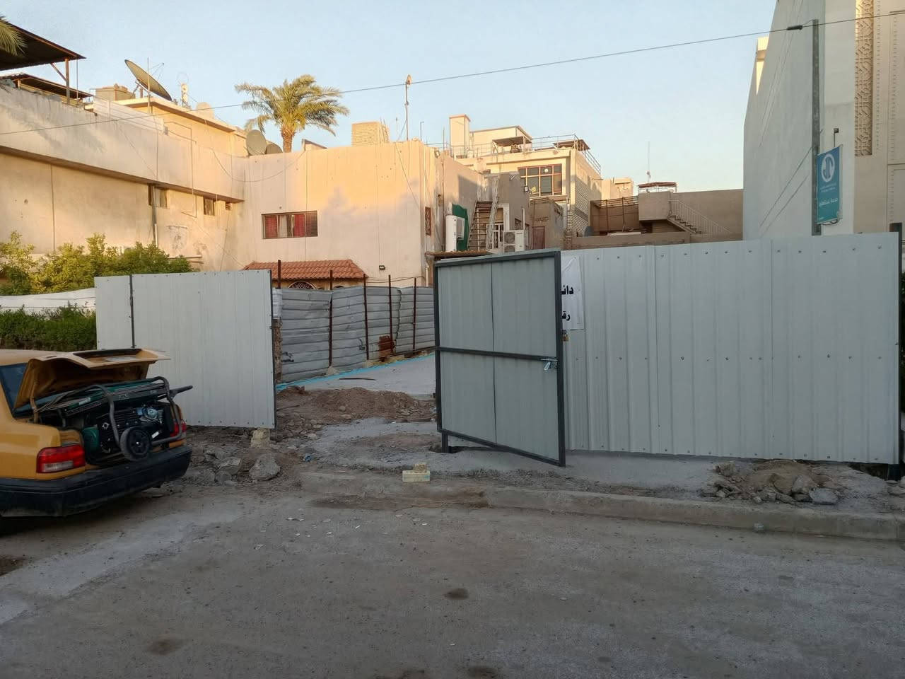 حداد متجول في بغداد لعمل كافة التصليحات والاعمال الموقعيه الخفيفه والثقيله ***********يوجد واتس اب على نفس الرقم شغل نضيف واسعار مناسبه مع الحجي للحدادة العامه كل الامور تمام

