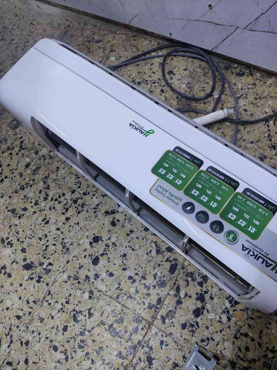 سبلت هوكيا مولده وطني مستخدم شهر سعر 350 طنين ونص تواصل ***********
