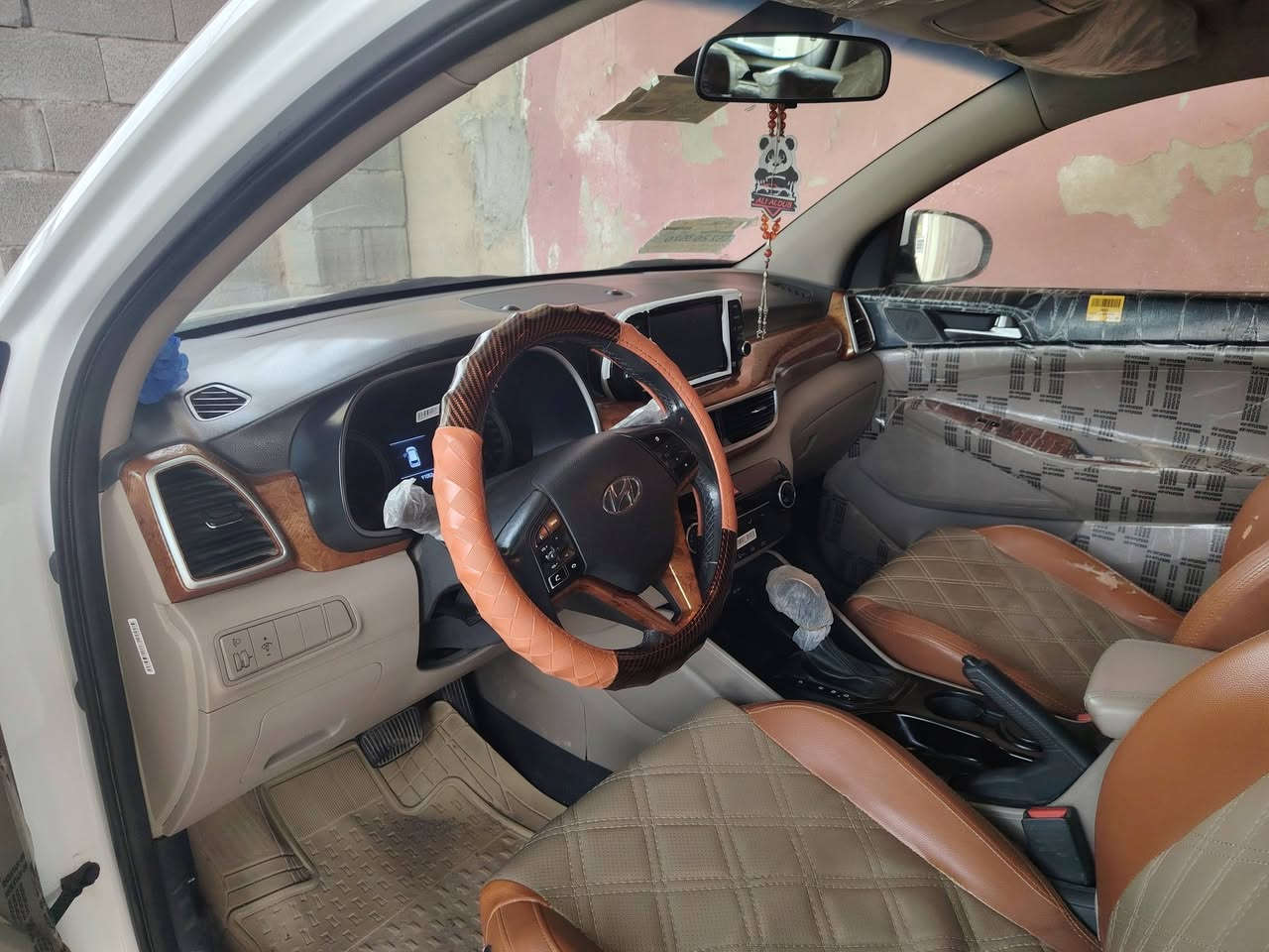 توسان 2020 ماشيه 90 مكان بغداد
كفاله عامه للاستفسار الاتصال على الرقم ***********
السعر 213
