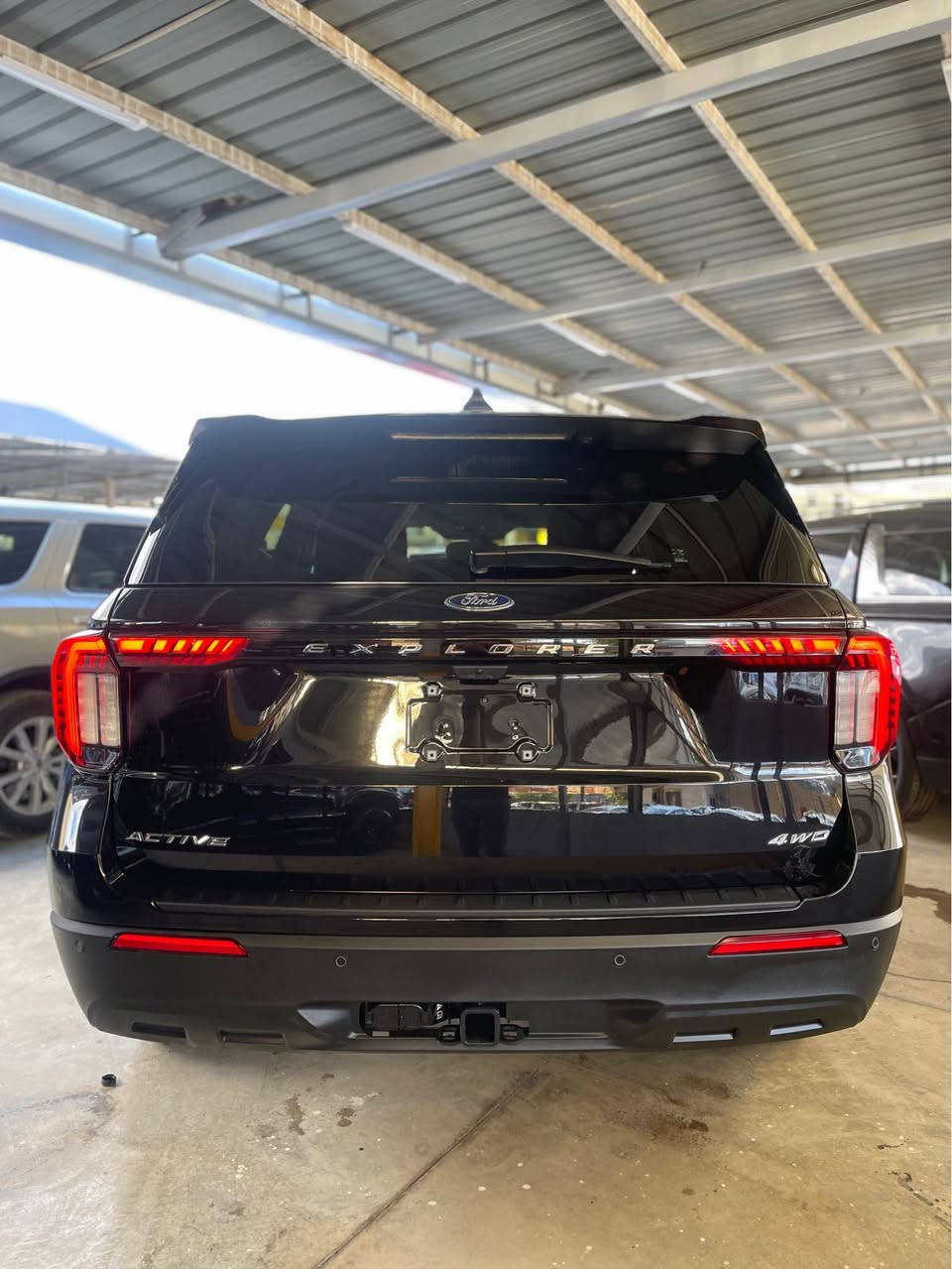 FORD EXPLORER 2025

مۆدێل 2025
بێ بۆیاخە
بزوێنەر ٤ پستۆن ٢.٣ تۆڕبۆ
ماوەی ڕۆشتن4000 

مواسەفاتەكان
دەبڵ ئەکسل
▪️شاشە گەورە
▪️كوشن گەرم
▪️سوكان هیتەر
▪️كوشن خەزن
▪️ڕاداری پێشو و دواوە
▪️ئاوێنە كارەبای و ڕادار
▪️ئاوێنە ئیشارەت 

▪️ئەوتۆ هۆڵد
▪️ئەوتۆ ستارت
▪️حەساسی پێش و دواوە
▪️بەسمە و شەغال
▪️كوشن كارەبای
▪️سندوق كارەبای 
▪️ئاوێنە ئیشارەت
▪️گێڕ ڤۆلیوم 
⬅️ژمارە موبایل
***********

Ford Explorer

الموديل : 2025

بدون صبخ 
العداد : 4000 مايل فقط

حجم محرك : 4 سلندر حجم 2300 توربو

بدون رقم وبشرط الترقيم ( أربيل - سليمانية - دهوك )

المواصفات : 
فور ويل
بصمة ابواب
تشغيل عن بعد (Remote Start)
صندوق شفط كهربائي
رادار امامي (تحديد مسار)
رادار جانبي (نقاط عمياء)
رادار خلفي (التحذير من الاصطدام)
استيرن تدفئة 
‎كشنات تدفئة
هاند بريك بصمة
اوتو ستارت Auto Start
اوتو ستوب Auto Stop
شاشة لمس كبيرة شكل جديد
شاشة دشبول ديجيتال
حساسات امامية+خلفية
‎نظام الملاحة والخرائط (Navigation)
مانع انزلاق+ABS
وبقية المواصفات المعروفة

العنوان :
سليماني 
‏‎للاتصال والاستفسار :
***********
- [ ] السليمانية, العراق
