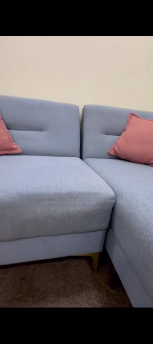 سلام عليكم
سلام عليكم 
كورنر للبيع وياهن كوشات وطبلات ٤
بي ملاحظات بالاسفنج سعره ٤٠٠ قفل 
رجاءا اخوتي بس الي يريده يعلق الموضوع ميستاهل عمله سعره مناسب 
بغداد الحريه 
وهذا رقمنه بي فقط واتساب ***********
