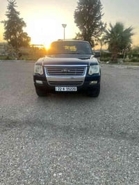 فورد اكسبلور موديل 2007  حادث باب خلفي فقط  ايرباك سليم  شرط كير محرك ...