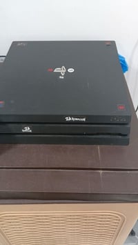بلي ٤ برو نضيف غراضه كامله مفتوح مبدله معجون حراره فقط  ٠٧٧٠٨٨٦٢٥٦٤