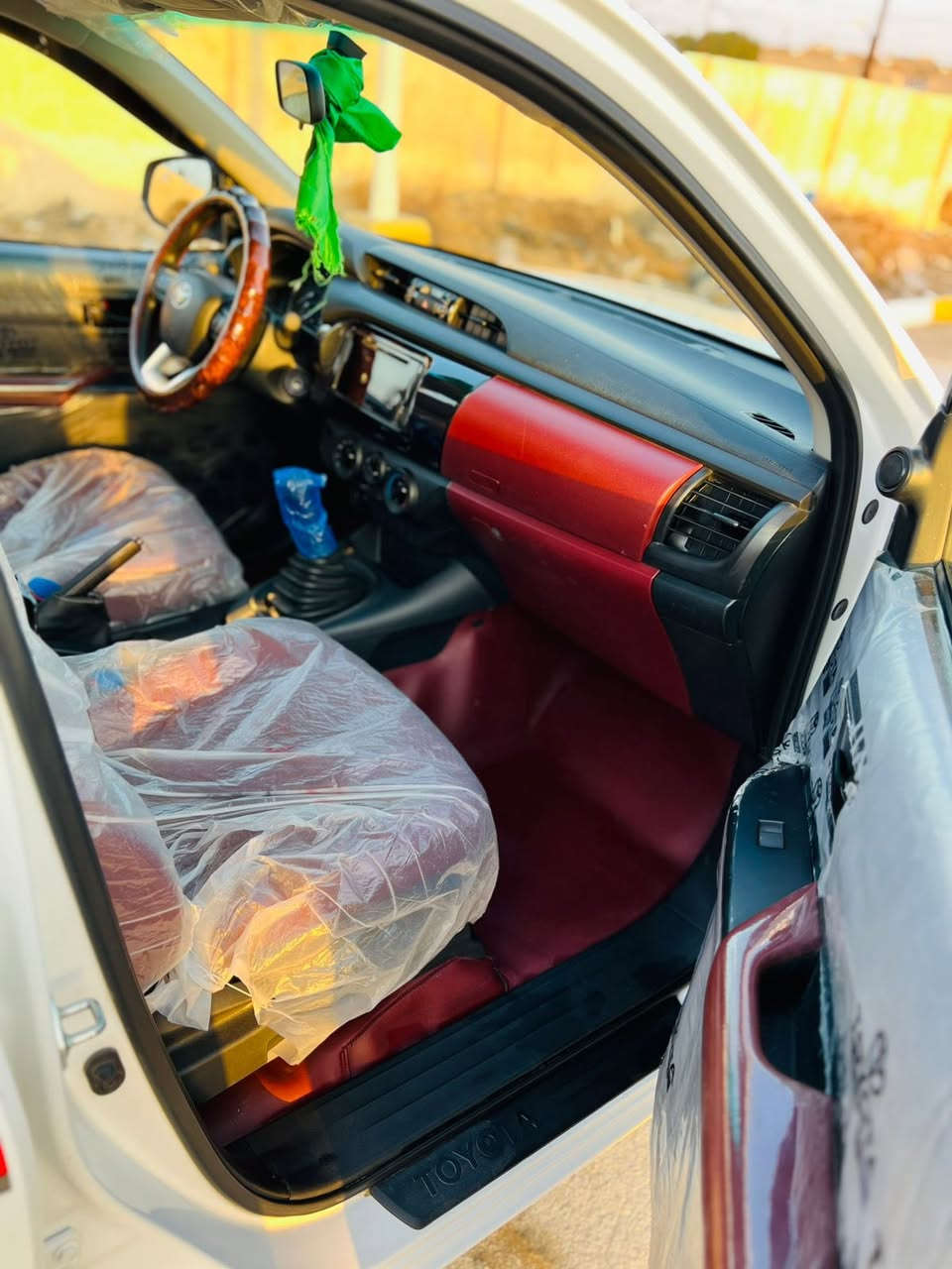 فلاونزه 24 كير عادي مكفوله كفالة عامه ماشيه 15 السياره بحالة الزيرو مفروشه جلد شادلهه سبايدر ودرع رقم اربيل  السعر 250 بيهه مجال بسيط مكان السياره ناصرية
***********
‭0778 051 2555
