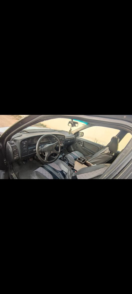 اوبل ستيشن موديل 93 رقم انبار انكليزي باسمي هزه بعدها ما ساقطه  محرك 2000 بي تنقيص قليل  كير عادي فتحة سقف شغاله كهربائيات شغاله  مابيها لا ضربه لاصبغ لامعجون بلاديه
سعرها 23  مكانها الحبانيه
***********
