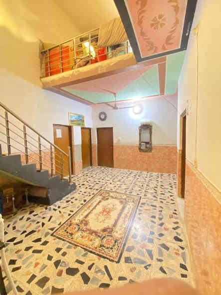 بيت البيع زراعي عقد ٢٥ مساحه ٢٢٠  بناء جديد ٢٠٢٢ كامل من جميع الخدمات كهرباء ماء مجاري تبليط قريب ع مستوصف والشارع العام يتكون من غرفتين نوم وصالتين واستقبال ومطبخين حار وبارد وحمام داخلي وصحيات خارجيه وحديقه  الاستفسار ع هذا الرقم***********
