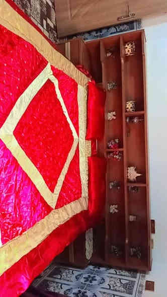 جرباية ام النفرين ام المكتبة مع دوشك ابو الضغط جديد جدا سعرة 100الف تكريت شارع الكراج ***********
