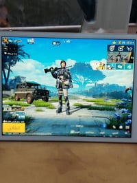 ايباد 8 (ايفون) ذاكره 128 ما مفتوح بي برغي السعر 340.. 07748551063