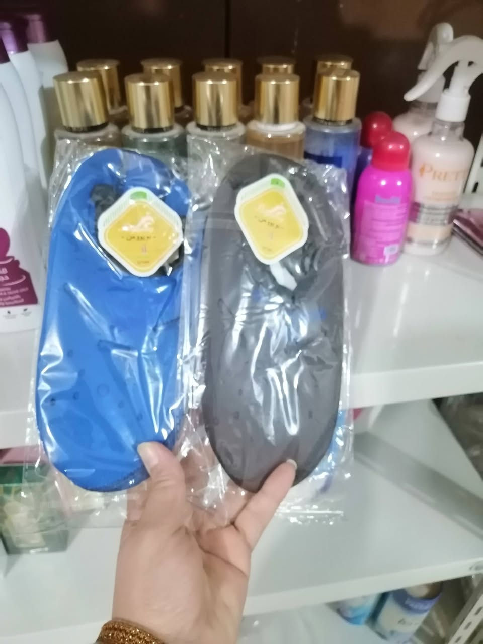 مساء الورد ع الجميع بالبدايه احب أشكر كل اخت وكل حبيبه دوم متواجده وياي بالصفحه وتعلق اله بتعليقات حلوه مثله 😊🌹🌹🌹 تحياتي الكم نرجع ذني المنتجات باقي منهم كميه قليله وراح اقطعه فترة استغلو اخذو 🌸💃 البخور عطر خيال المعطر احلى طبعا خليجي وباقي كذلك 🌺 ملاحظه ماكو اي دين 😍☺️ اريد تعليق جميل منكم منو اخذت مني منتج تذكر بالتعليق 🌹 اكون ممونه منكم شاركو المنشور صفحتج لو ستوري عليج الله 🌺


**إذا كنت صاحب هذا الإعلان وتريد حذفه لأي سبب، رجاءا أرسل رسالة إلى الدعم الفني**