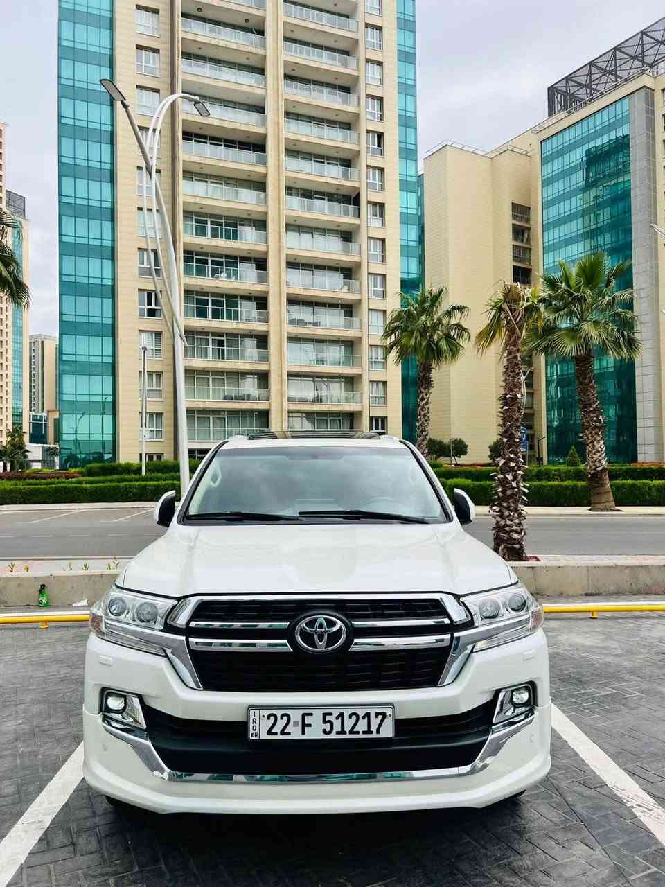 السلام عليكم لاندكروزر موديل 2019 ساز شركه باب اول محرك 4000 V6رقم اربيل  بأسمي تحويل ثاني يوم  مكفوله كفاله عامه من صبغ وبارد وتبديل والشخوط فول مواصفات بصمه 
بصمه أبواب أشارت ترحيب مري شفط فتحه سلايت كشنات شامواه كشنات 3 دكمات دبل ماوس8 ايرباك جنطه كهربائيه الفوك ولجوه3قطع تبريد ثلاجه چكمچه مطفايه بلادي كامره شاشه اماميه حساس أمامي حساس خلفي وباقي مواصفات الساز معروفه السياره جديده بمعنى الكلمه حته كاعيات الشركه وياها
ماشيه 63 الف السعر47 الف دولار  وبيها مجال للشراي 
للإستفسار  ***********
العنوان : بغداد
